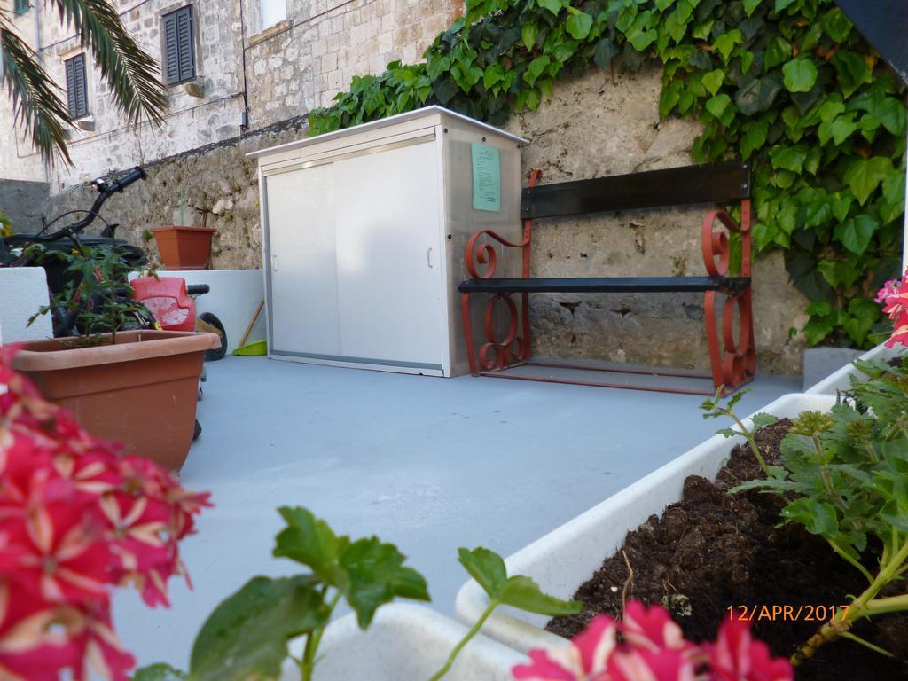 Apartments Haracic Đảo Hvar Ngoại thất bức ảnh